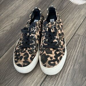Steve Madden Emmi Women's Leopard Print Platform Sneakers